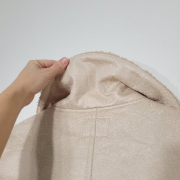 Le Grenier Tan Women's Faux Shearling Zip-Up Long Sleeve Cozy Warm Inside Medium - Picture 5 of 11
